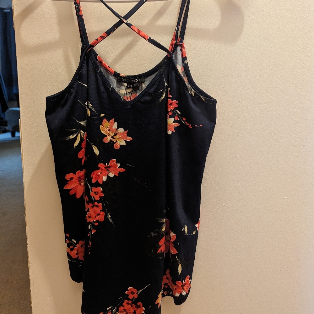 XS Petite Papermoon Basima Back Detail Knit Top in Navy Floral